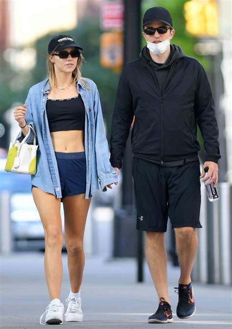 Robert Pattinson and Suki Waterhouse Hold Hands After Hitting Gym ...