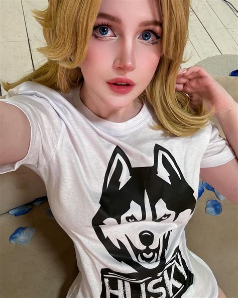 Ulichan | Decided to break the silence with super cute Sue x Husky