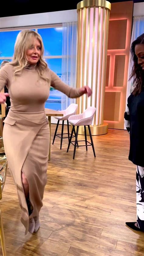 Carol Vorderman fans gush ‘look at the bounce’ as she dances in