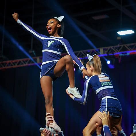 Cheerleading Programs in Bowling Green, KY | CheerVille