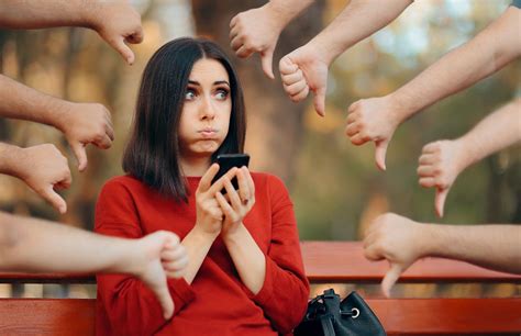 How to Handle Criticism Well (& When to Ignore It)