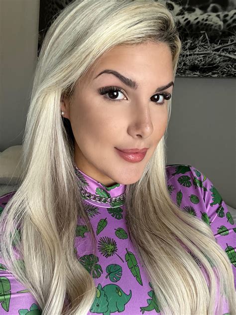 The face of a girl who’s finally feeling good again! 31f - Sexy