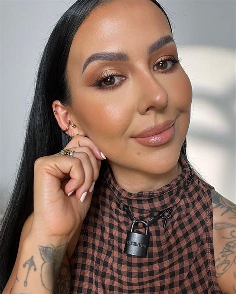 nikki la rose net worth