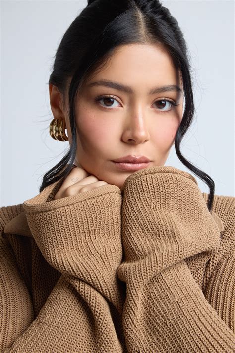 DAISY MARQUEZ | Wonderland