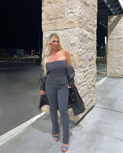 Taya Christian 👩🏼‍🔬 | For your viewing pleasure @fashionnova