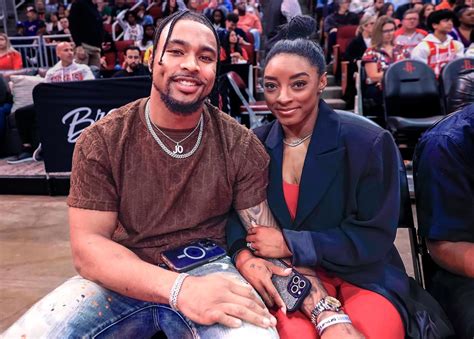 Simone Biles and Jonathan Owens Cozy Up During Lakers Game Date Night