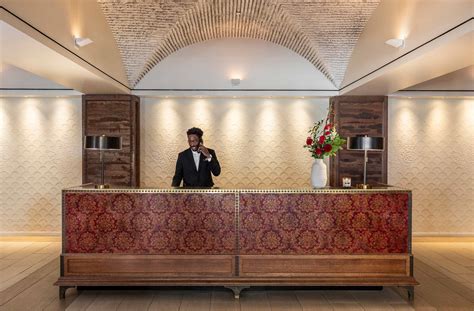 The luxury santana row theater san jose has a hidden VIP lounge 5