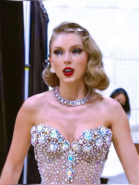 taylor swift in 2025 | Taylor swift hot, Photos of taylor swift, Taylor