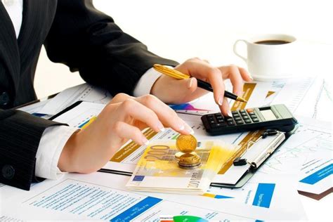 Hommes Et Finances