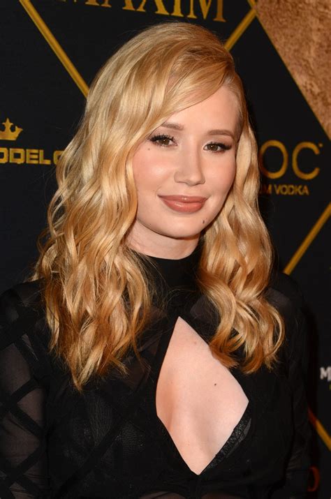 20 Celebrities Who Had Private Pictures Leaked - Hood MWR