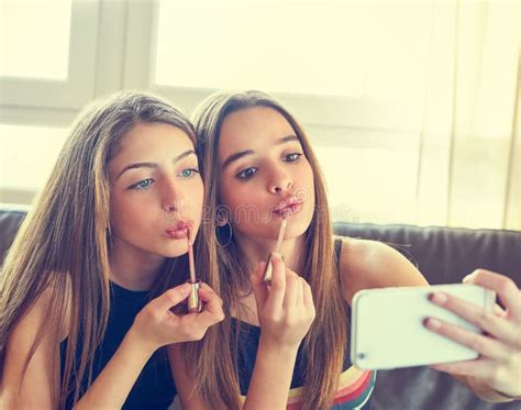 2,135 Cute Young Teen Selfie Jb Girls Stock Photos - Free & Royalty