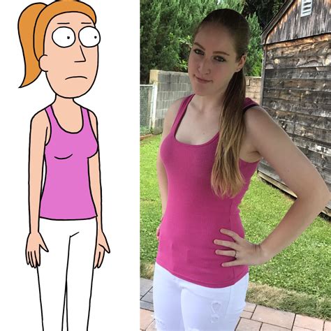 My fiancé thinks I look like Summer. : r/rickandmorty