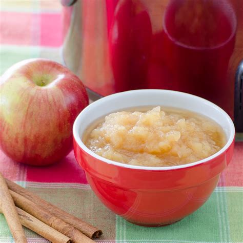 Canned applesauce