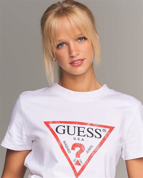 Natalie Grace | I'm doing something new! I've partnered with @fanfix.io