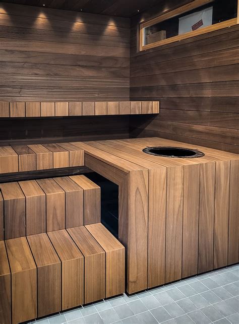 moderni sauna ja upotettava kiuas