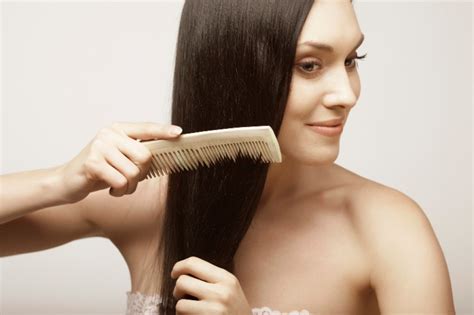 How to comb hair properly?