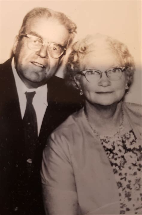 minnie  hasbrouck gatchell roberts   find  grave memorial