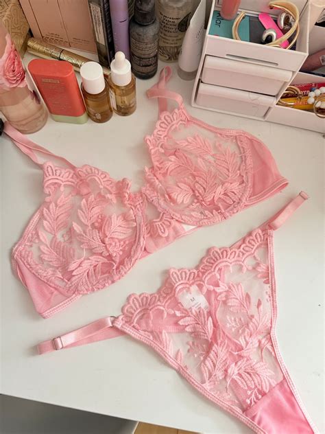 Anastasia rosa – Lencería, Ropa Interior y Accesorios en México