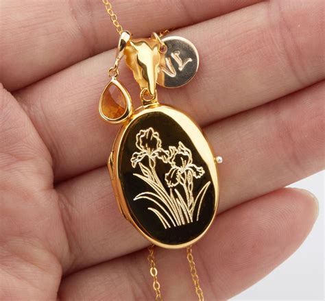 Silver/gold/rose Gold Engraved Oval Locket With Photo,memorial Locket ...