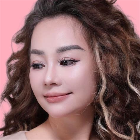 Vid ng pag-alay ng kanta kay Hajji Alejandro nina Rey Valera, Marco