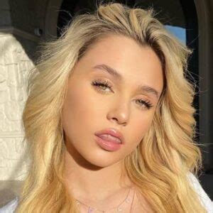 Alabama Barker Wiki, Age, Bio, Height, Boyfriend, Career, Salary