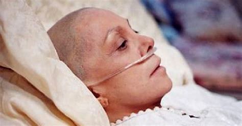 Expression of terminal cancer patients