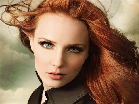Simone - Simone Simons Wallpaper (37606154) - Fanpop