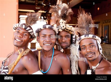 Ngoni tribe hi-res stock photography and images - Alamy