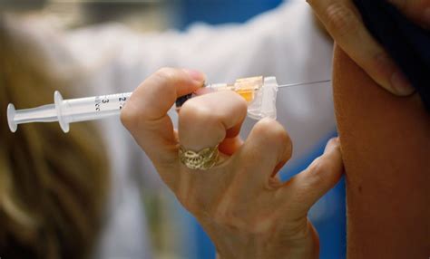 HPV vaccine drastically reduces risk of cervical cancer, U.K. study ...