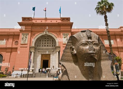 The egyptian museum Cairo Stock Photo - Alamy