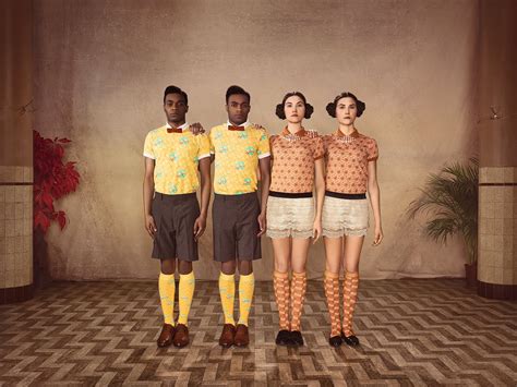 Twin takes: images of doubles – in pictures | Éditoriaux de mode