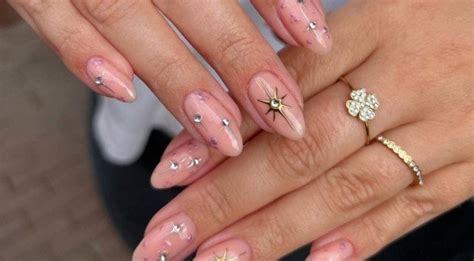 Unhas Tendência 2025 - 4 estilos de unhas que serão tendência em 2025