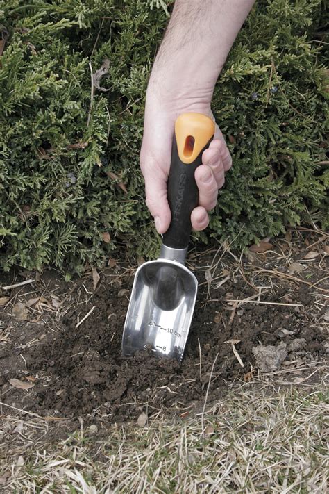 Top 9 Fiskars Garden Tools For Arthritic Hands - Home One Life