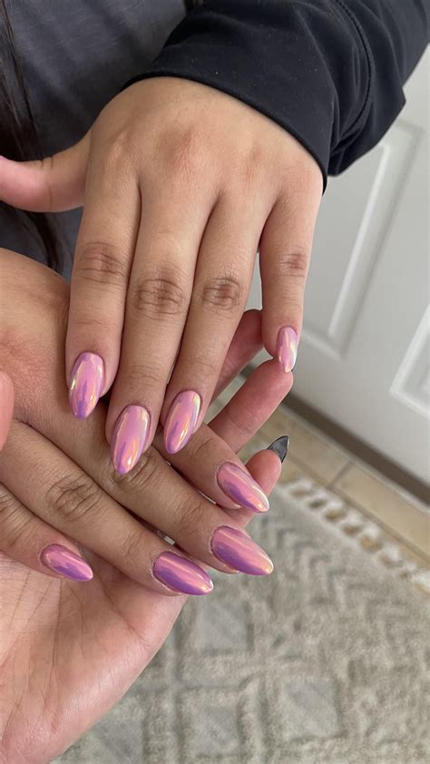 These chrome nails I just did on my client !! I’m obsessed. Hard gel