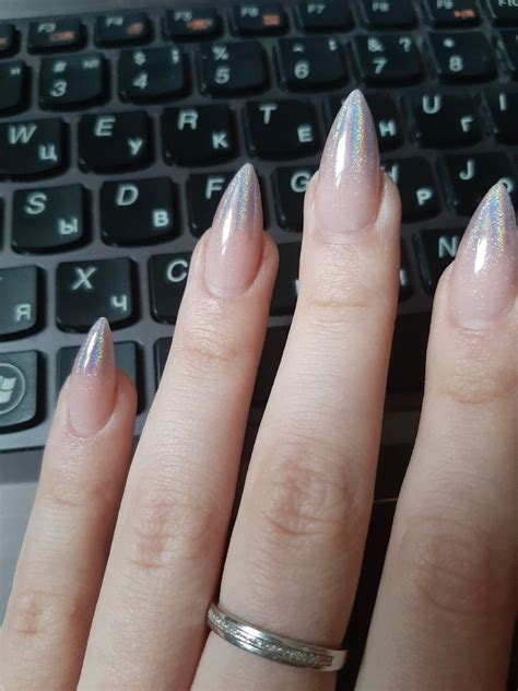 нюдовый маникюр с втиркой на ногти миндальной формы Claws, Make Up ...