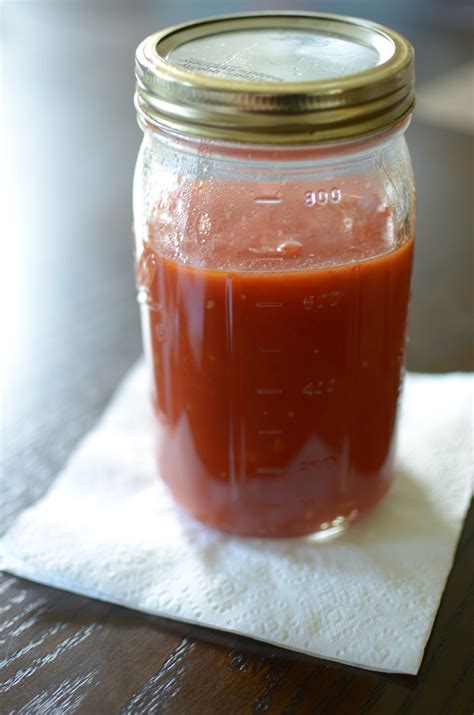 Garden Fresh Tomato Sauce — ButterYum — a tasty little food blog
