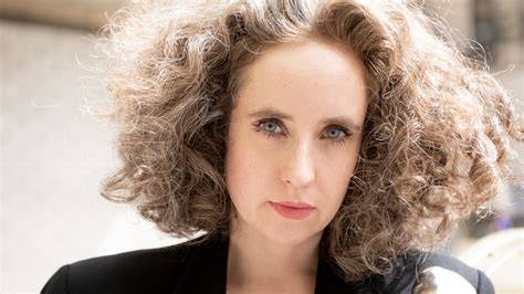Book Review: ‘Everything/Nothing/Someone,’ by Alice Carrière - The New