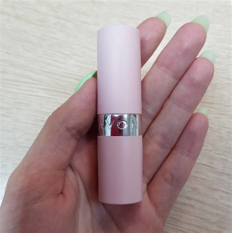 Новинка от Avon! Матовая помада в красивом розовом футляре?? Оттенок ...