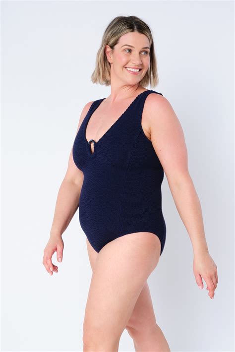 Crinkle Cut V-Neck One Piece with Ring NAVY – UNE PIECE