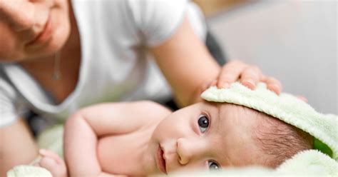 Педиатр рассказал, как правильно собрать анализы у грудничка - Parents ...