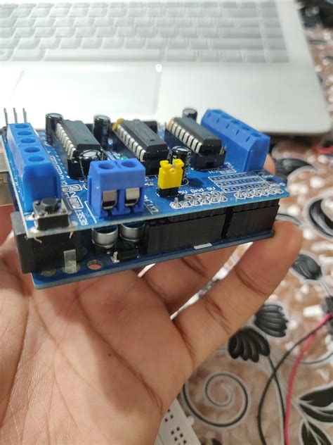 Question about this motor shield : r/arduino