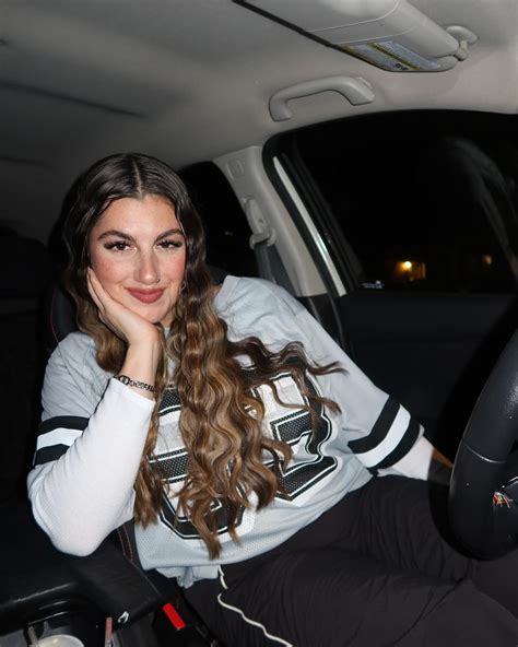 Chloe Collier (@chloecollierrr) • Instagram photos and videos