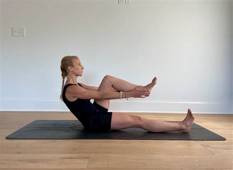 Tummy-tightening Exercises You Can Do in 10 Minutes, Trainer Says — Eat ...