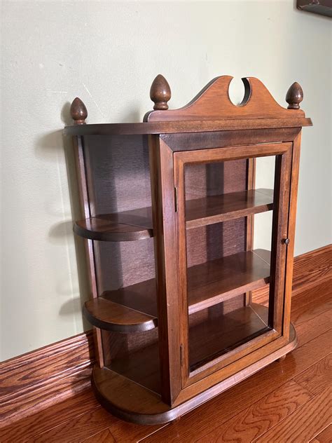 Vintage Wood and Glass Cabinet/chippendale Style Wood Display Vitrine/3