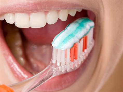 Imagem Escovar Os Dentes - Como escovar os dentes corretamente? - Clínica Caniço