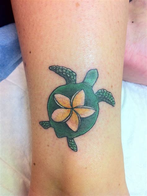 Hawaiian Plumeria Flower Tattoo / Pin by teea alexander on flower tatts ...