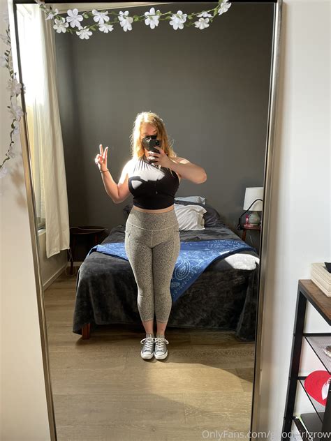 "Booty work out time" by goodgirlgrow from OnlyFans | Coomer