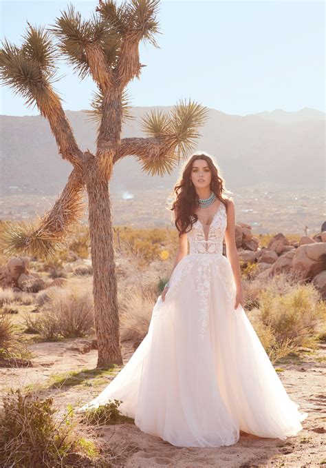 | Wedding Dresses Dallas Fort Worth Bridal Boutique/Shop/Store