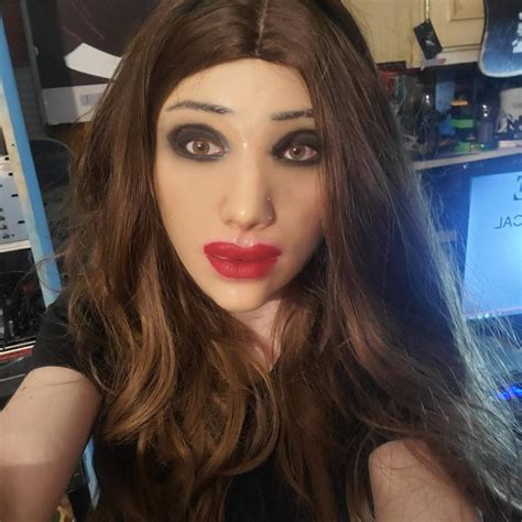 I felt so fem in this look 💖 : r/Dollification