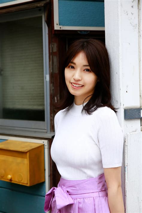 魅力は“天真爛漫な色気”CHERRSEEのMIYUが1st写真集をリリース！「信じられません」 | WEBザテレビジョン